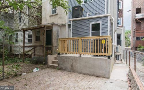 207 49 St, Philadelphia PA 19143-4444 exterior