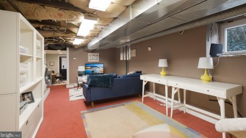 341 4 St, Media PA 19063-3042 exterior