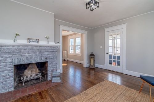 91 Wilber St, Springfield MA 01104-2527 exterior