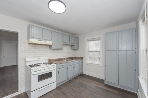 1140 Holt St, Meskegon MI  49442-3919 exterior