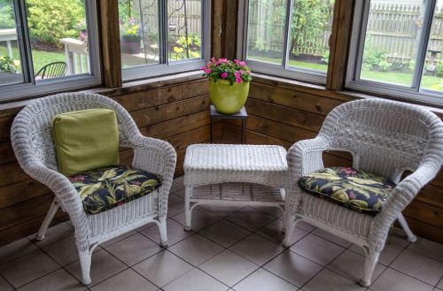 4 Hampshire Dr, Concord NH 03301-5914 exterior