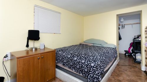 6030 Mozart St, Chicago IL 60629-2217 exterior