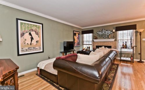 22 Countryside Dr, Princeton NJ 08540-0094 exterior