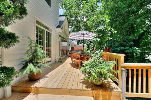 155 Belmont Trce, Atlanta GA  30328-3066 exterior