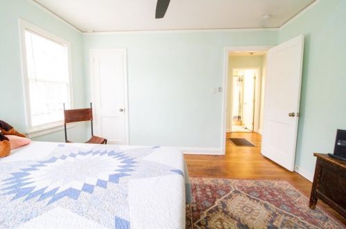 1855 Broad Ave, Atlanta GA 30344-2403 exterior