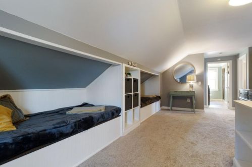 1697 Chatsworth, Saint Paul MN 55113-6536 exterior