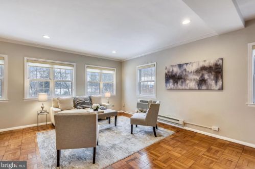 3555 Martha Custis Dr, Alexandria VA 22302-2003 exterior