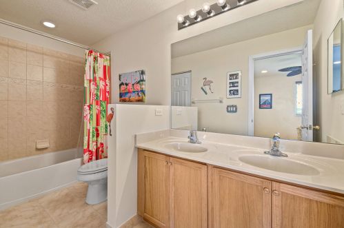 2544 Marshfield Ct, Fort Pierce FL 34953-4369 exterior