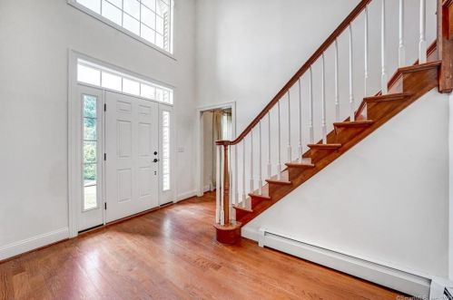 199 Abbott Rd, Ellington, CT 06029-3604