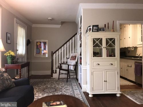 303 Royal St, Alexandria VA  22314-2628 exterior