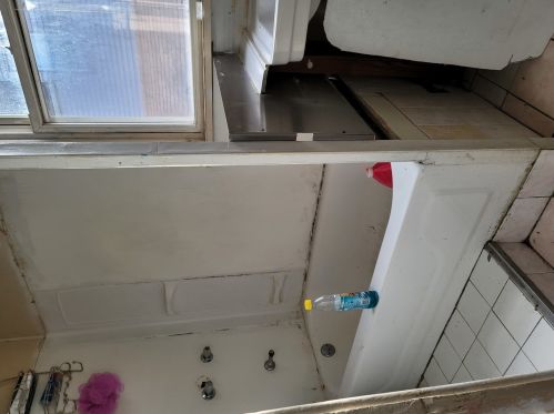 2113 Mango Ave, Chicago IL 60639-2823 exterior