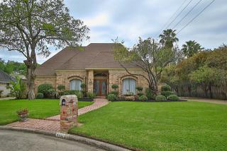 9102 Taidswood Dr, Spring TX  77379-6787 exterior