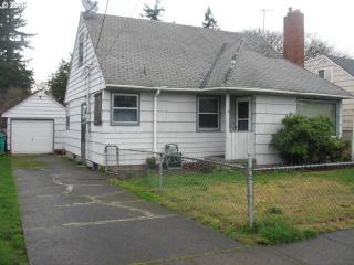 3631 Lambert St, Portland OR  97202-8437 exterior
