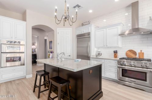 1766 Kaibab Dr, Chandler AZ 85249-3072 exterior