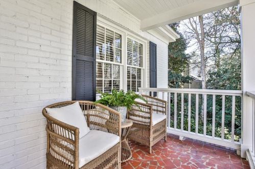 1201 Kingsley Cir, Atlanta, GA 30324-3223