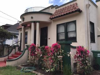 764 Santa Clara Ave, Alameda CA  94501-3334 exterior