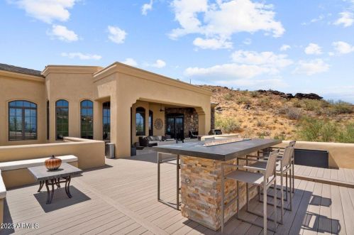 8038 38th Pl, Phoenix AZ  85042-9621 exterior