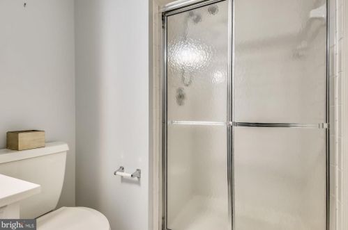 1276 Beverly Rd, Mc Lean VA 22101-2834 exterior