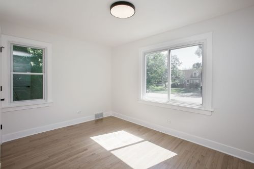 468 Emroy Ave, Elmhurst IL  60126-2019 exterior