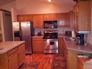 3008 Northern Valley Dr, Rochester MN  55906-4901 exterior