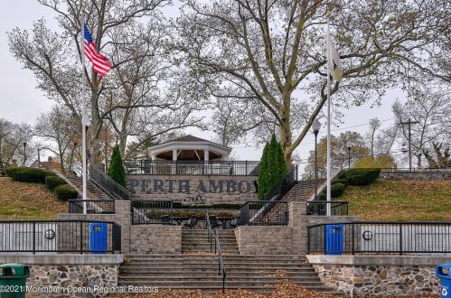 481 Miller St, Perth Amboy NJ 08861-3476 exterior