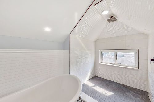 7821 Rhodes Ave, Chicago IL  60619-3013 exterior