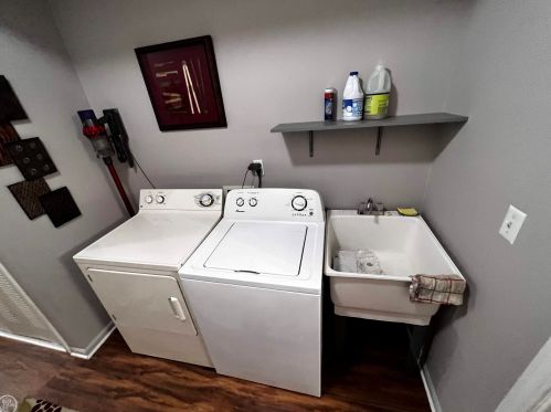 16331 Grandview Dr, Macomb Township MI 48044-4068 exterior