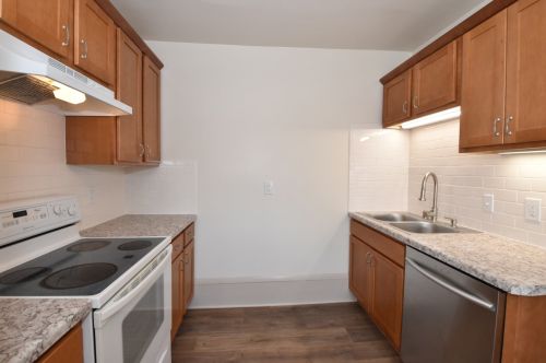 1734 65, Milwaukee WI 53213-4021 exterior