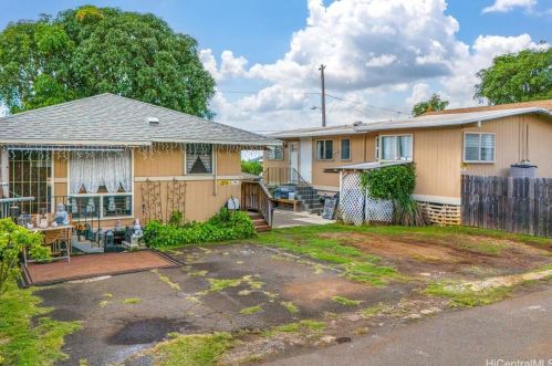 528 Ihe St, Honolulu, HI 96817-2237