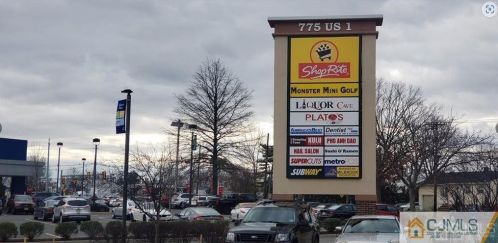 32 Woodedge Ave, Edison NJ exterior