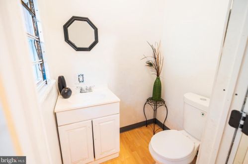 817 9 St, Camden NJ 08103-2603 exterior