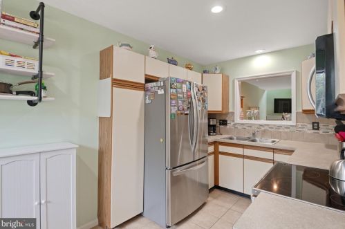 136 Pinnacle Point Dr, Lancaster PA  17601-1771 exterior