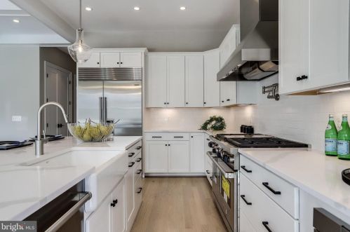 2733 1 St, Arlington VA 22203-2639 exterior