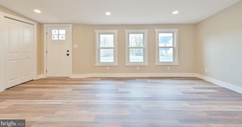 465 Bailey St, Pilesgrove NJ  08098-1014 exterior