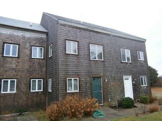 29 Cambridge St, Nantucket MA  02554-3582 exterior