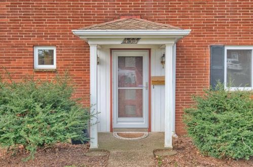 453 Decatur Ave, Pittsburgh, PA 15221-4001