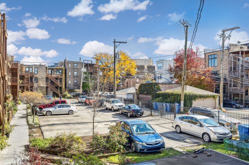 2961 Halsted St, Chicago IL  60657-5149 exterior