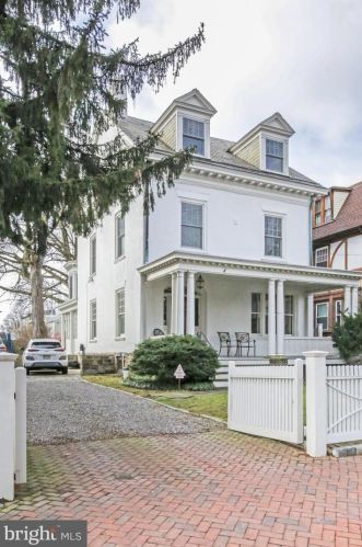 5800 Greene St, Philadelphia PA  19144-2704 exterior