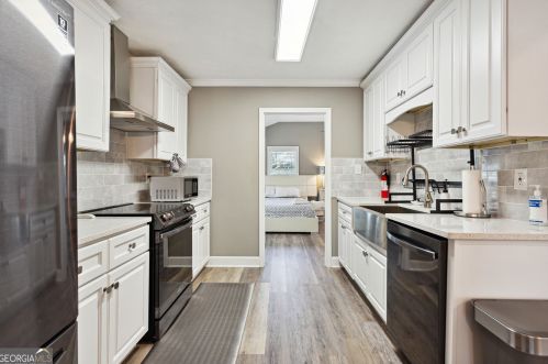 4096 Clay Dr, Atlanta GA  30360-2522 exterior