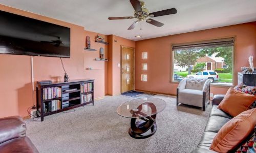 4272 72nd St, Milwaukee WI  53216-1038 exterior