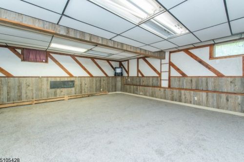 10 Lawrence Rd, Dover NJ 07869-3106 exterior