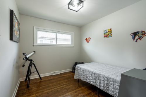 5741 96th St, Milwaukee WI  53225-2614 exterior