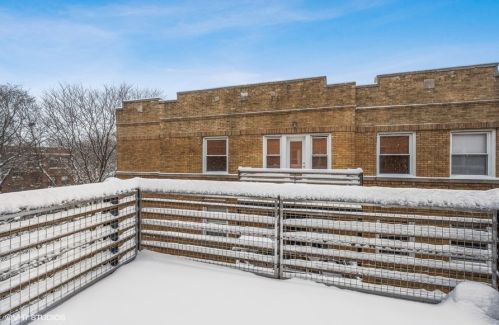 4610 Monticello Ave, Chicago IL 60625-5806 exterior