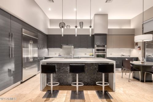 6508 25th Way, Phoenix AZ  85016-8934 exterior