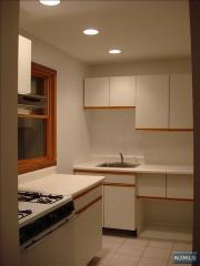 152 Pine St, Cliffside Park NJ  07010-1018 exterior