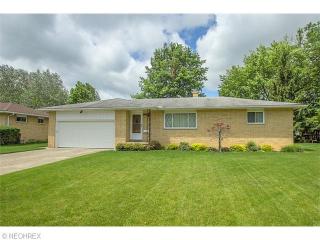 7574 Biscayne Blvd, Cleveland, OH 44134-6602