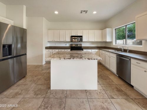 17413 19th Run, Phoenix, AZ 85022-2144