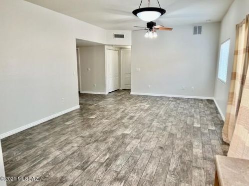 5438 Mosquito Dr, Tucson, AZ 85742-8326