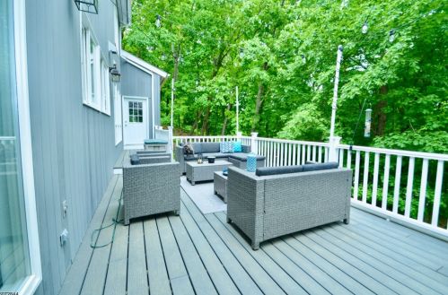 150 Alpine Trl, Sparta NJ  07871-1406 exterior