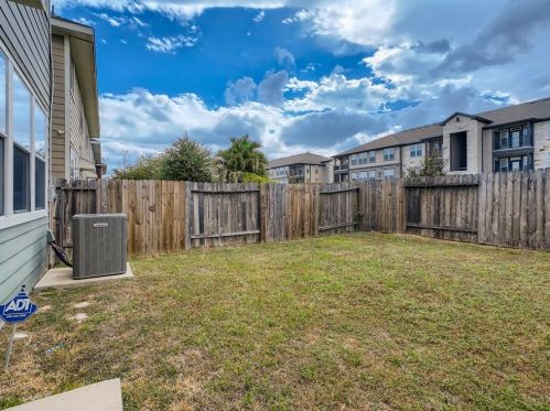 9006 Elm Drake Ln, Humble TX 77338-1199 exterior